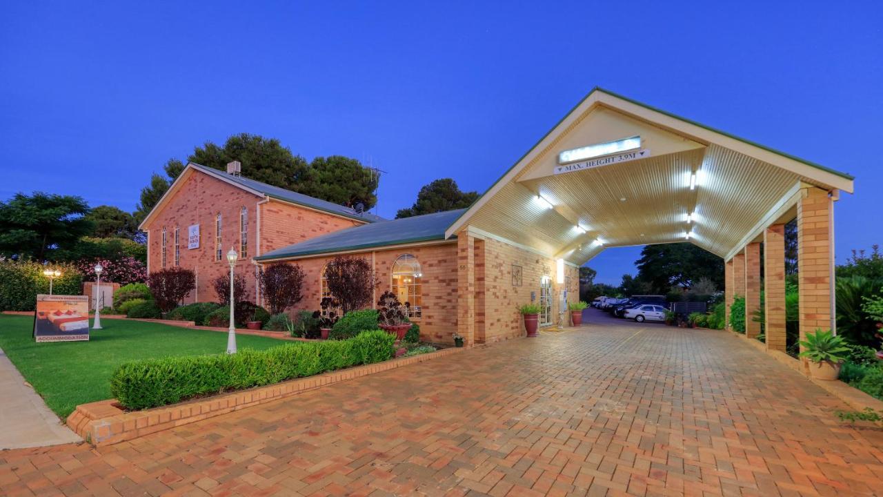 North Parkes Motel Exteriör bild